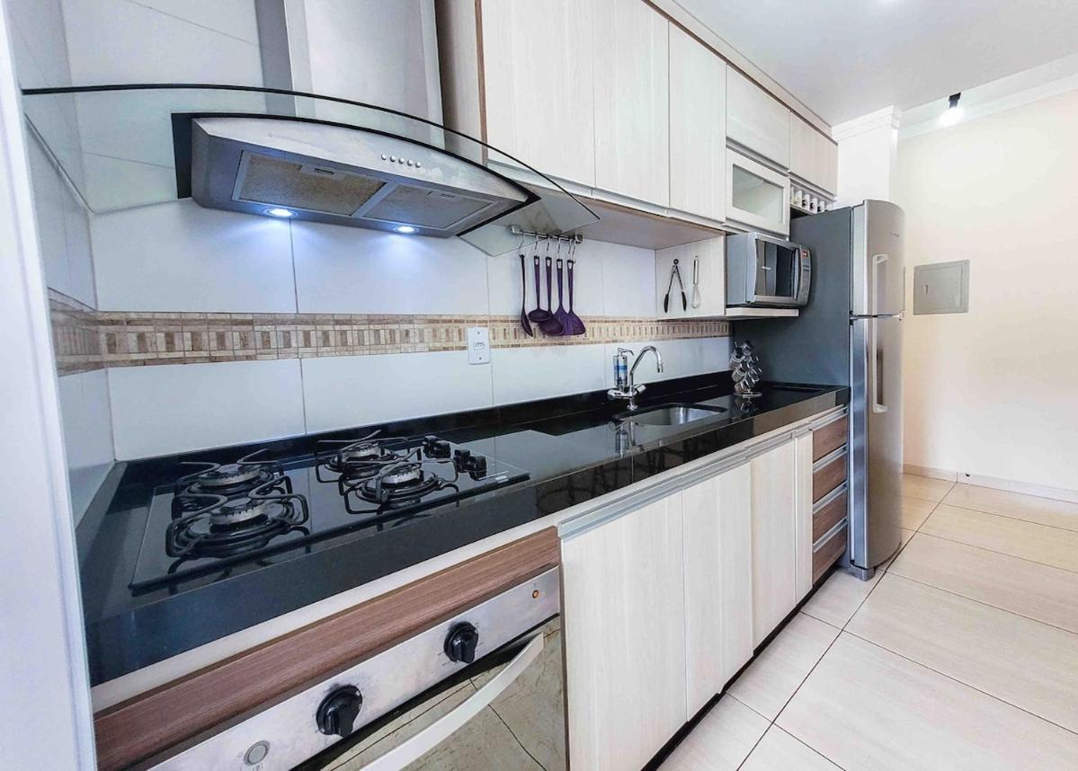 Grande Apt No Centro C/ Cozinha Completa Varanda Poços de Caldas Extérieur photo