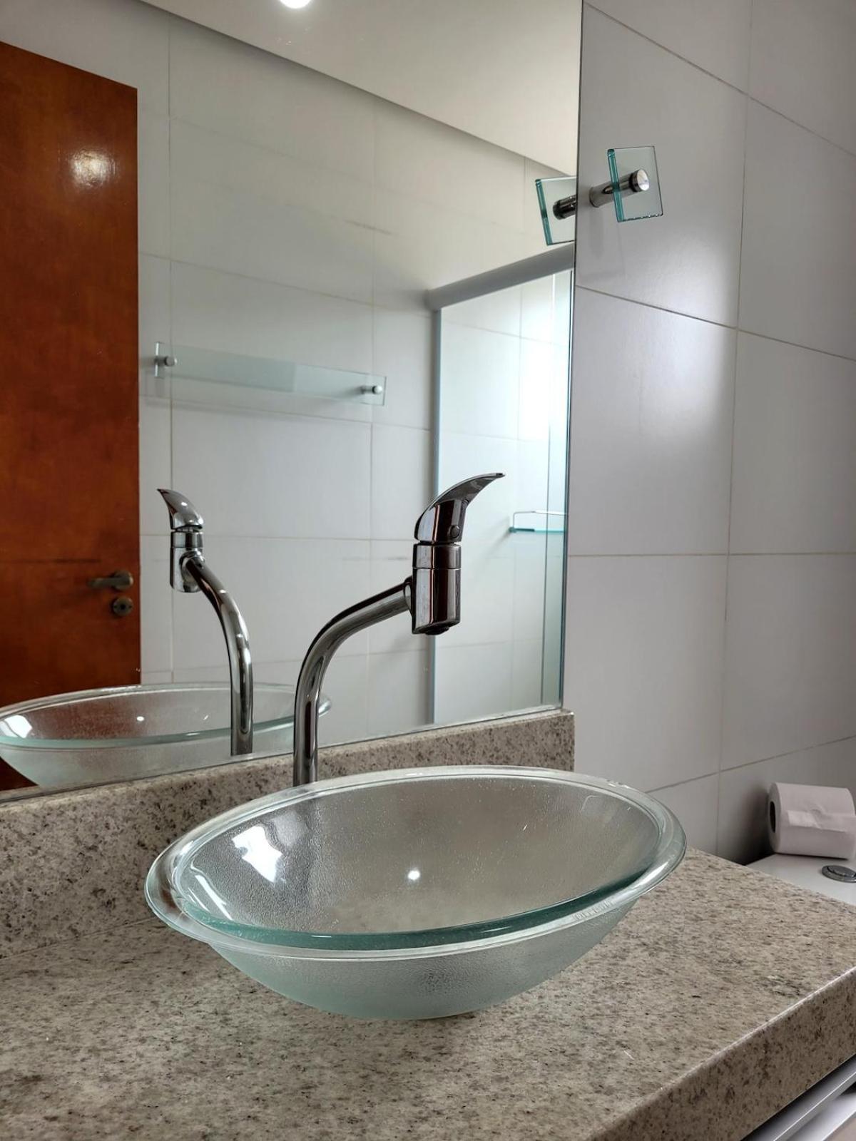 Grande Apt No Centro C/ Cozinha Completa Varanda Poços de Caldas Extérieur photo